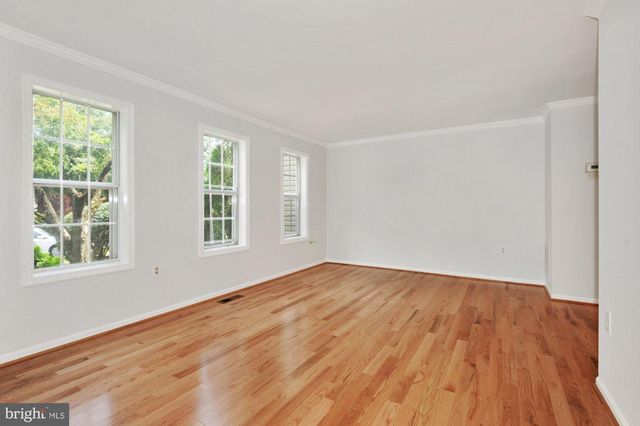 11951 SENTINEL POINT CT, Reston, VA 20191