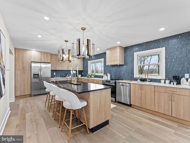 50 TWEEDSTONE LN, Willingboro, NJ 08046