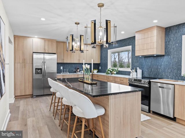 50 TWEEDSTONE LN, Willingboro, NJ 08046