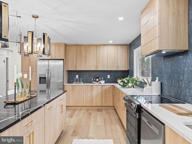 50 TWEEDSTONE LN, Willingboro, NJ 08046