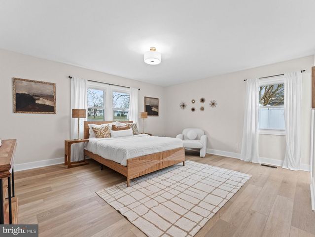 50 TWEEDSTONE LN, Willingboro, NJ 08046