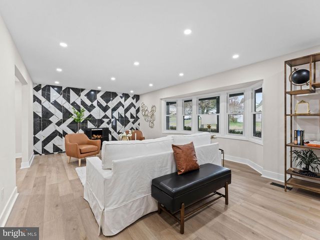 50 TWEEDSTONE LN, Willingboro, NJ 08046