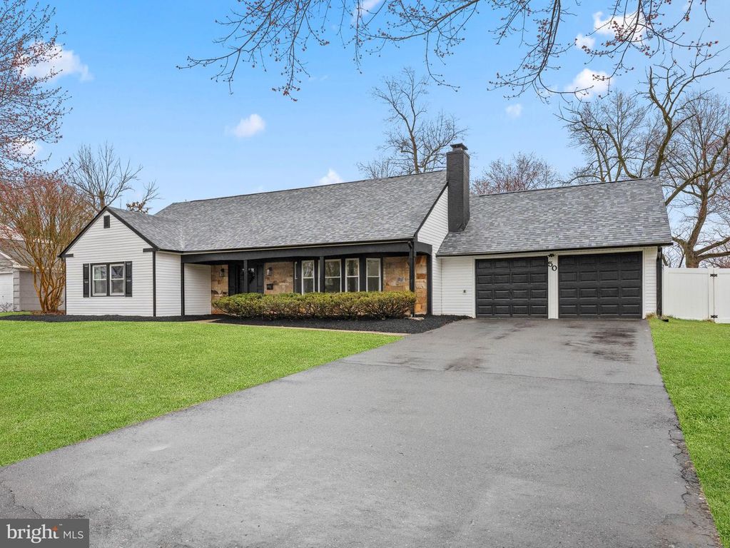 50 TWEEDSTONE LN, Willingboro, NJ 08046