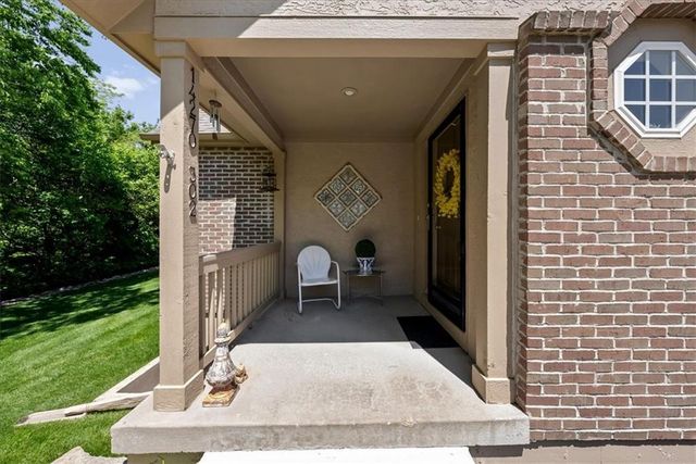 14270 W 151st Terrace 302, Olathe, KS 66062