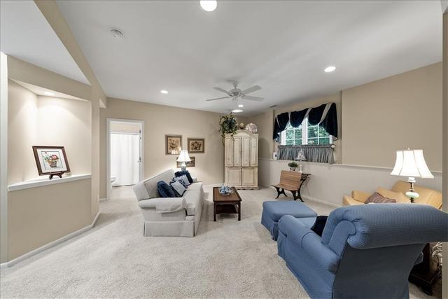 14270 W 151st Terrace 302, Olathe, KS 66062