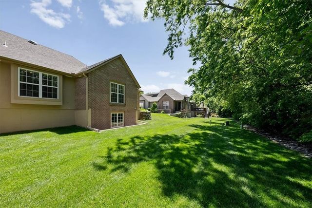 14270 W 151st Terrace 302, Olathe, KS 66062