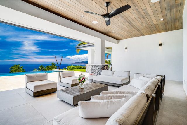 16 Kumu Niu Pl Unit B, Lahaina, HI 96761