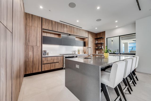 16 Kumu Niu Pl Unit B, Lahaina, HI 96761