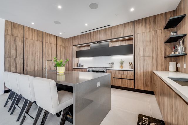 16 Kumu Niu Pl Unit B, Lahaina, HI 96761