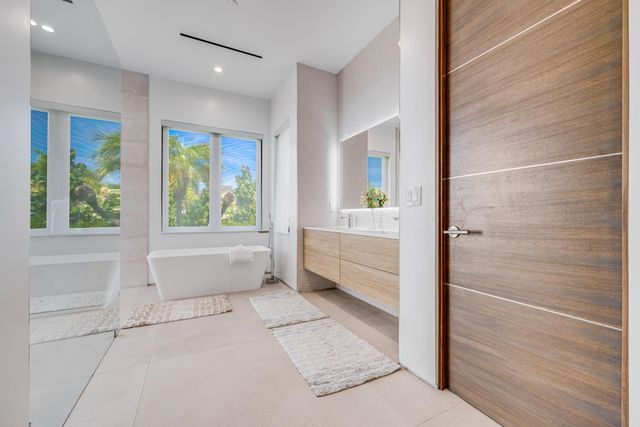 16 Kumu Niu Pl Unit B, Lahaina, HI 96761