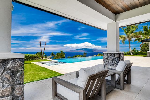 16 Kumu Niu Pl Unit B, Lahaina, HI 96761