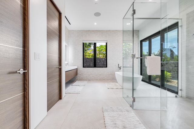 16 Kumu Niu Pl Unit B, Lahaina, HI 96761