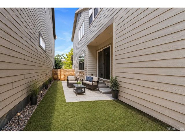 10537 Oncilla Ln, Lone Tree, CO 80124