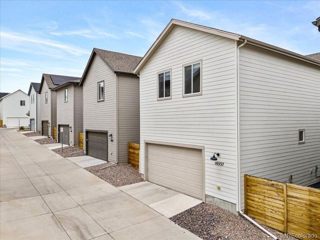 10537 Oncilla Ln, Lone Tree, CO 80124