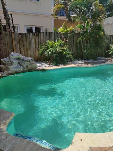 1408 NE 24th St, Wilton Manors, FL 33305