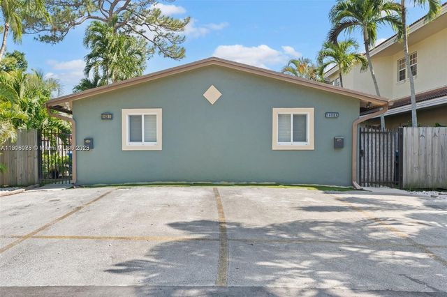 1408 NE 24th St, Wilton Manors, FL 33305