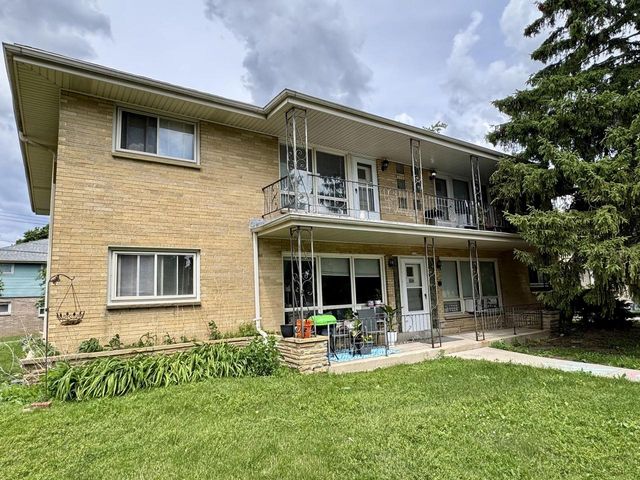 7328 W Honey Creek DRIVE, Milwaukee, WI 53219