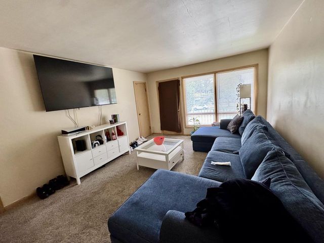 7328 W Honey Creek DRIVE, Milwaukee, WI 53219