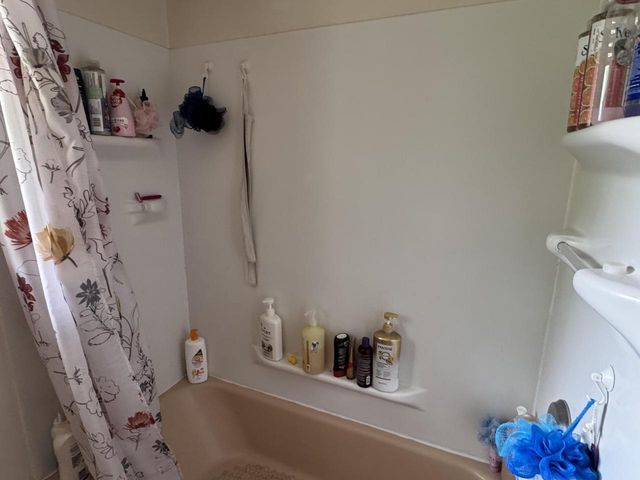 7328 W Honey Creek DRIVE, Milwaukee, WI 53219