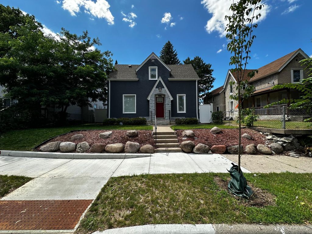 3027 Dupont Avenue N, Minneapolis, MN 55411