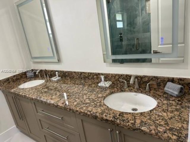 13461 SW 98th Place 13461, Miami, FL 33176