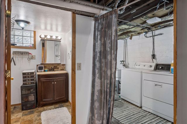 1307 Seminary Avenue, Saint Paul, MN 55104