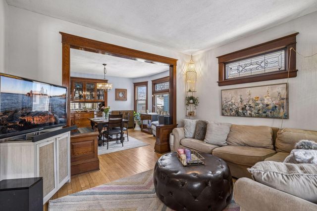 1307 Seminary Avenue, Saint Paul, MN 55104