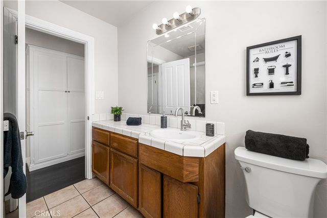 6032 Oliva, Lakewood, CA 90712