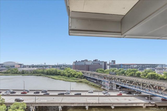 13103 40th Road 9N, Flushing, NY 11354