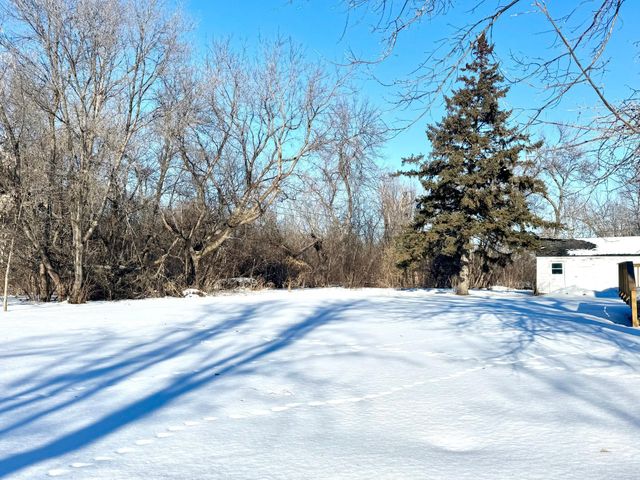 301 W Garfield Avenue, Mahnomen, MN 56557
