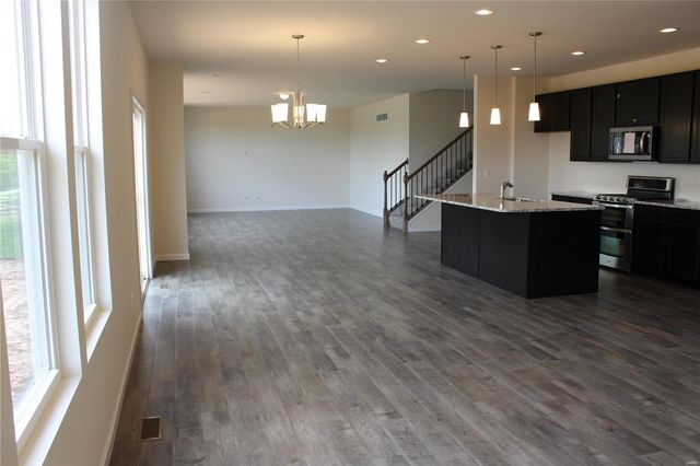 1 Savannah @ Creekside Sommers, O'fallon, MO 63367
