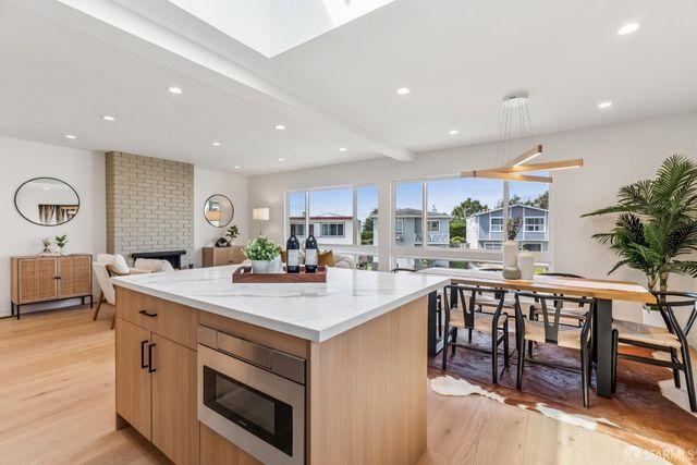 9 Seabreeze Court, Pacifica, CA 94044