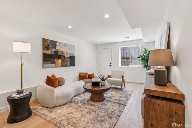 9 Seabreeze Court, Pacifica, CA 94044