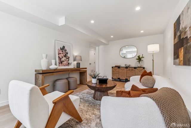 9 Seabreeze Court, Pacifica, CA 94044