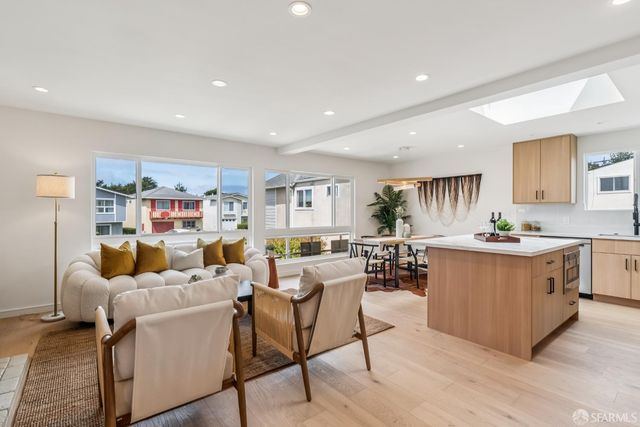 9 Seabreeze Court, Pacifica, CA 94044