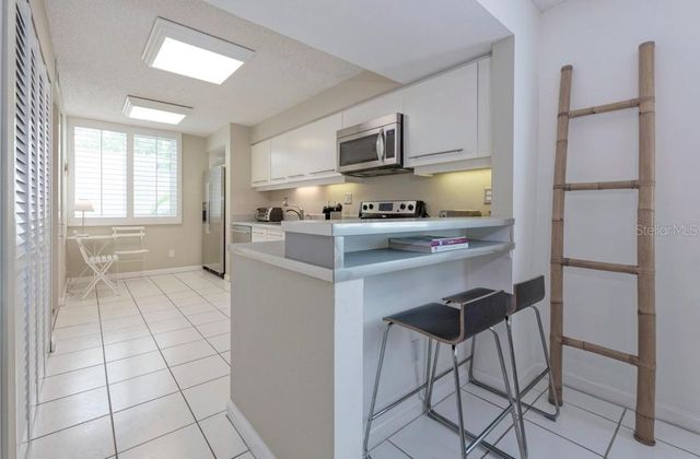 842 BAYPORT WAY 842, Longboat Key, FL 34228