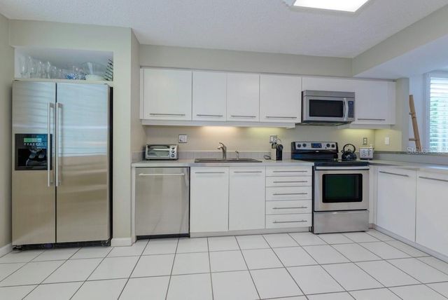 842 BAYPORT WAY 842, Longboat Key, FL 34228