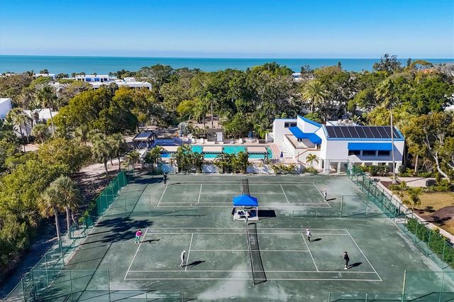 842 BAYPORT WAY 842, Longboat Key, FL 34228