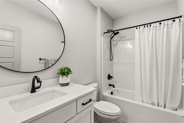 1390 NW Alderleaf Drive, Waukee, IA 50263