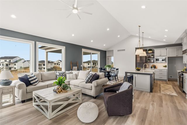 1390 NW Alderleaf Drive, Waukee, IA 50263