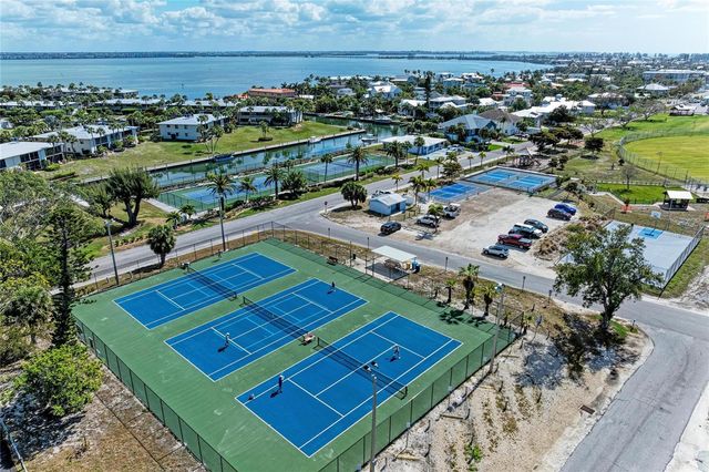 6250 HOLMES BOULEVARD 56, Holmes Beach, FL 34217