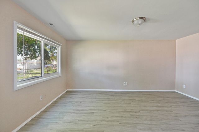 1808 E 4th Ave, Spokane, WA 99202