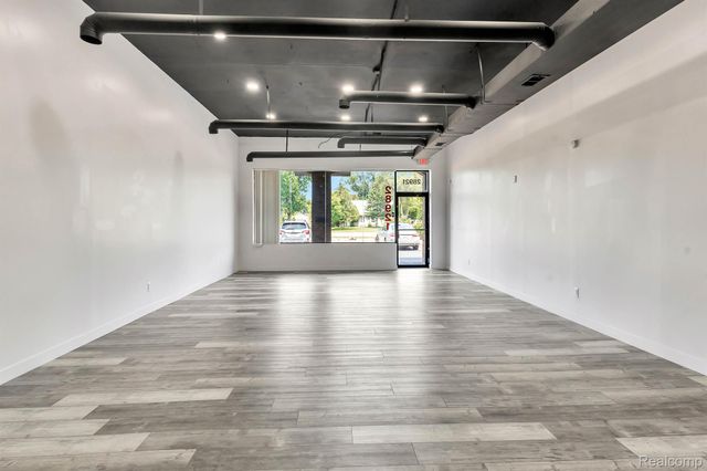 28921 7 Mile Road, Livonia, MI 48152