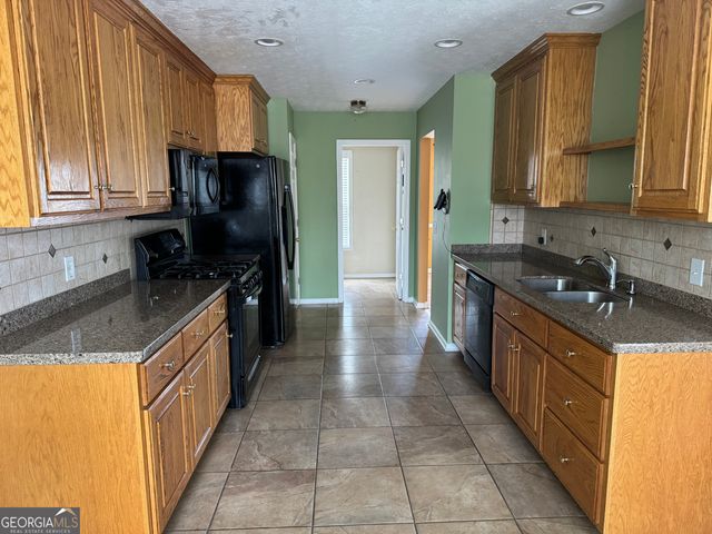 2343 Bluff Creek Overlook, Douglasville, GA 30135