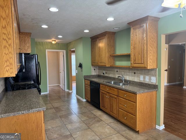 2343 Bluff Creek Overlook, Douglasville, GA 30135