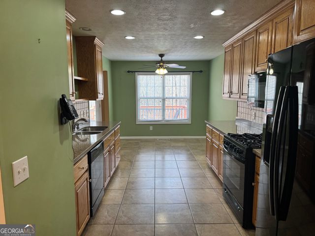 2343 Bluff Creek Overlook, Douglasville, GA 30135