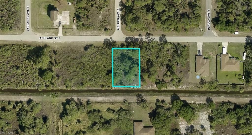 736 Ashland ST E, LEHIGH ACRES, FL 33974 — photo 2