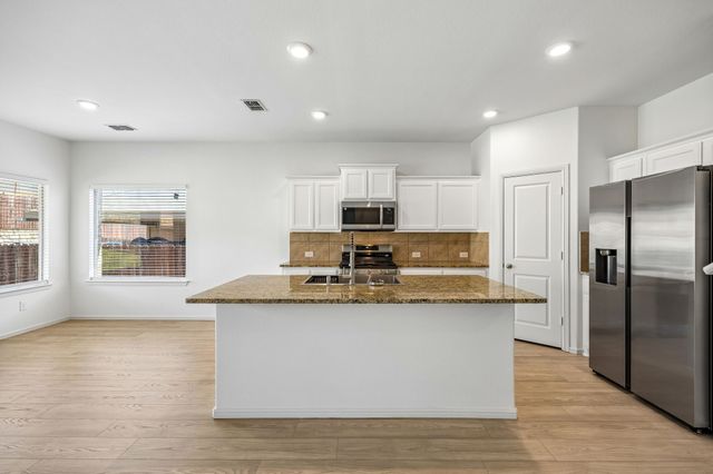 10116 Huntersville Trail, Fort Worth, TX 76108