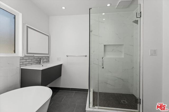 12423 Martha Street, Valley Village, CA 91607