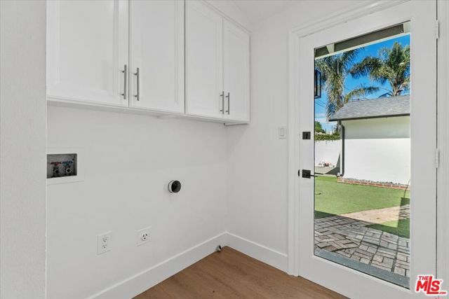 12423 Martha Street, Valley Village, CA 91607